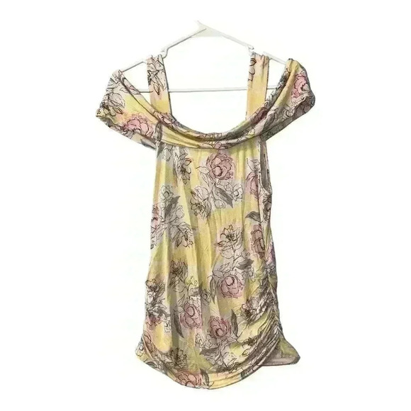 Motherhood Maternity Yellow Floral Cold Shoulder Top, Medium - Picture 3 of 6